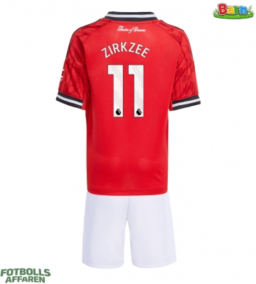 Manchester United Joshua Zirkzee #11 Hemmaställ Barn 2025-26 Kortärmad (+ Korta byxor)